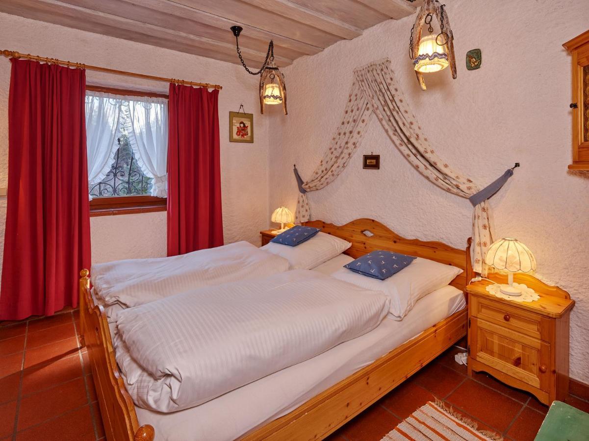 Alpenchalet Zum Jeremia Grainau Ruang foto